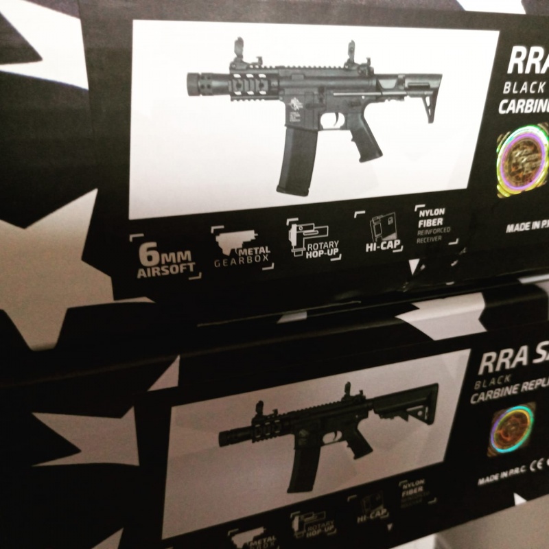 Airsoftové vybavení ve zbrojáku