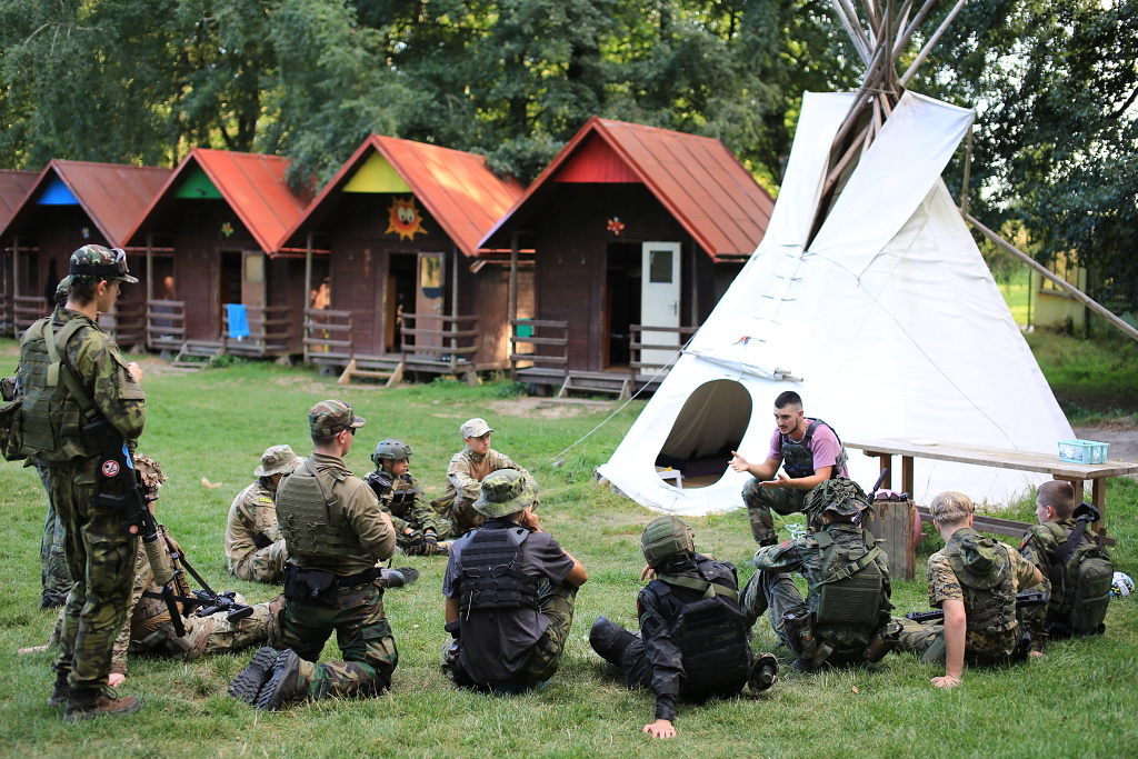 Debriefing po akci výběru do Delty
