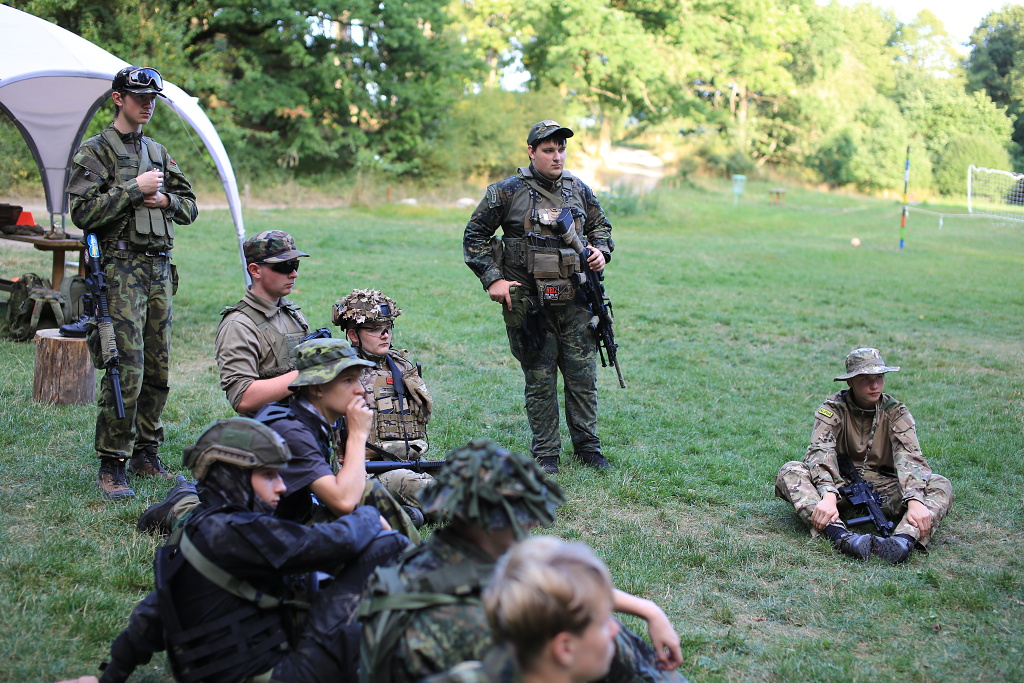 Debriefing po akci výběru do Delty