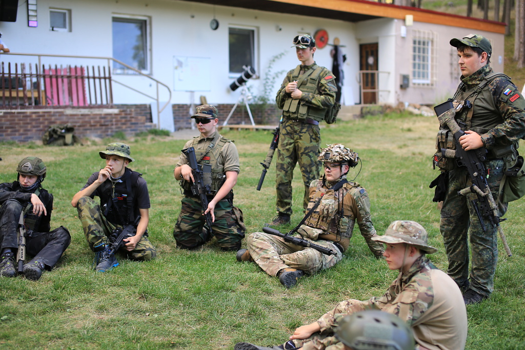 Debriefing po akci výběru do Delty