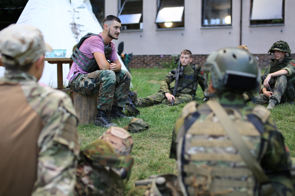 Debriefing po akci výběru do Delty