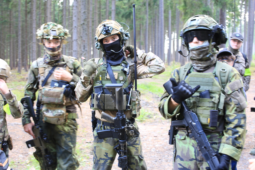 Letní dětský tábor 2026 - ARMYCRAFT