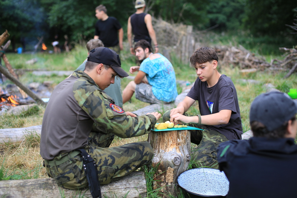 Voják se stará, voják má