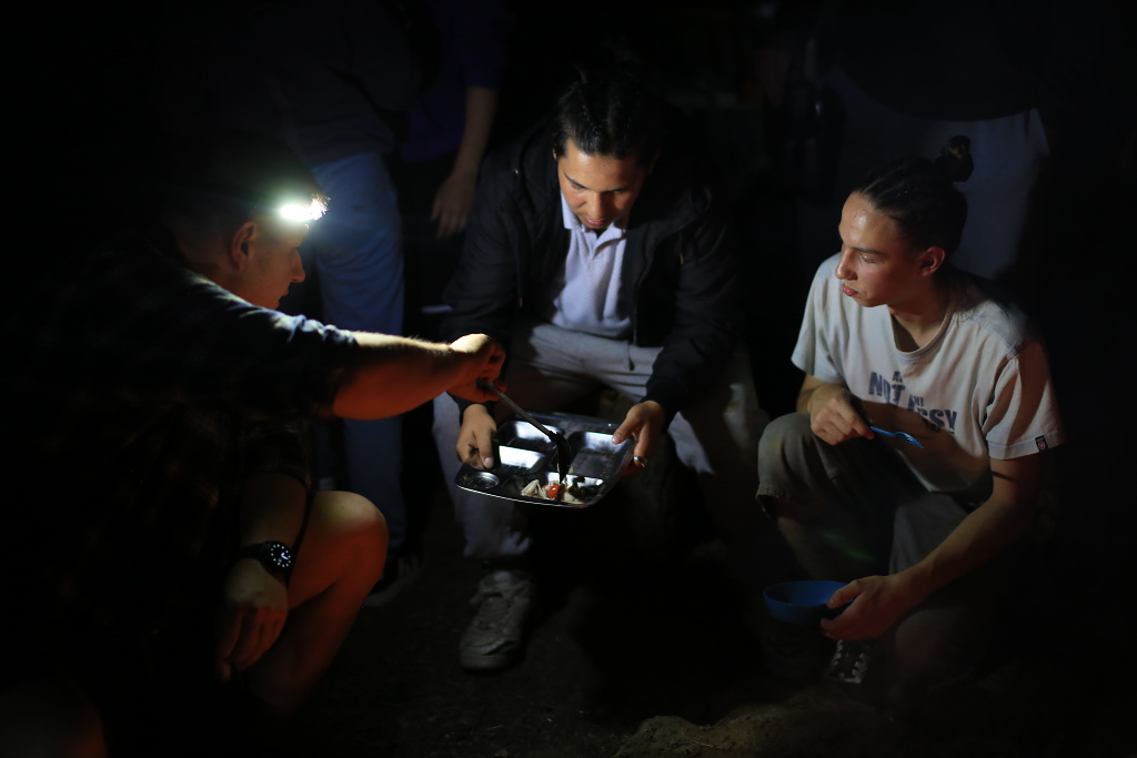 Žabí stehýnka pro Sierru